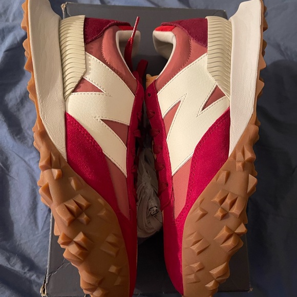 New balance - Picture 4 of 4